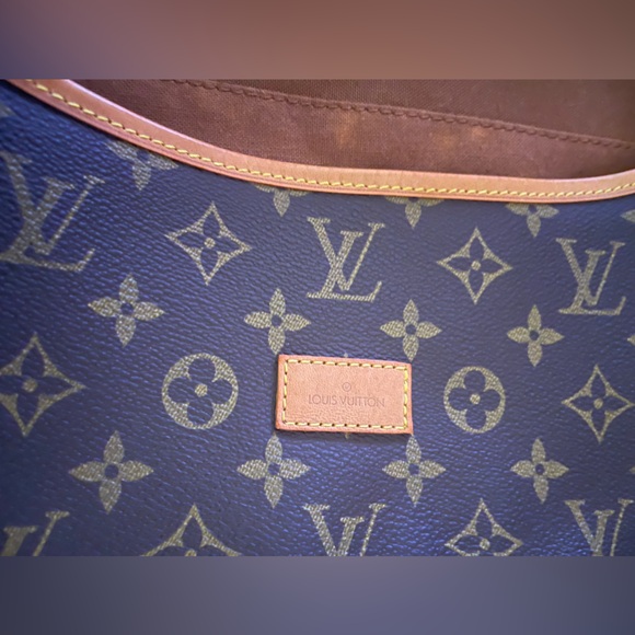 Louis Vuitton GM Saumur 43 Monogram Bag - Picture 2 of 2